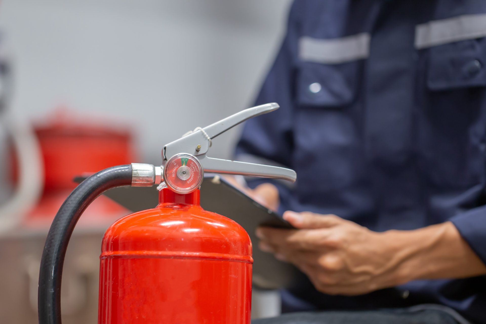 Midwest Alarm Services offers comprehensive fire extinguisher solutions for your needs.